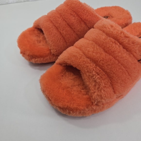 UGG slippers - Picture 12 of 13